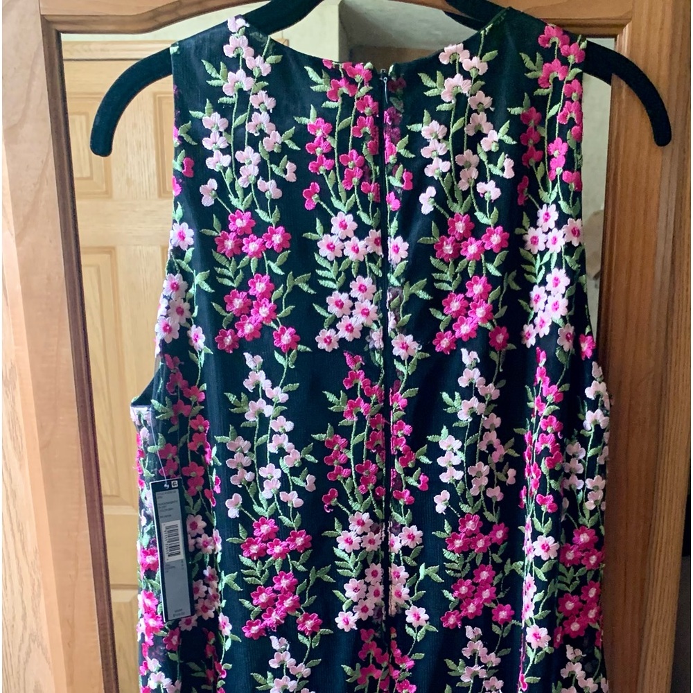 NWT women’s Tahari dress size 8